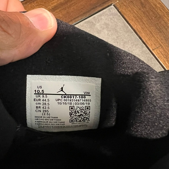 Nike Air Force 1 Lakers - Picture 2 of 5